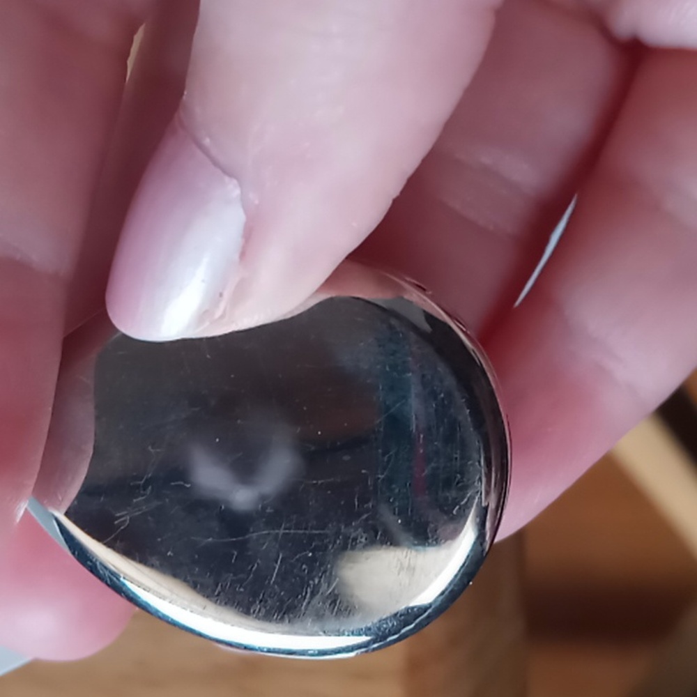 Positive Intentions Diffuser Locket - Picture 7 of 11